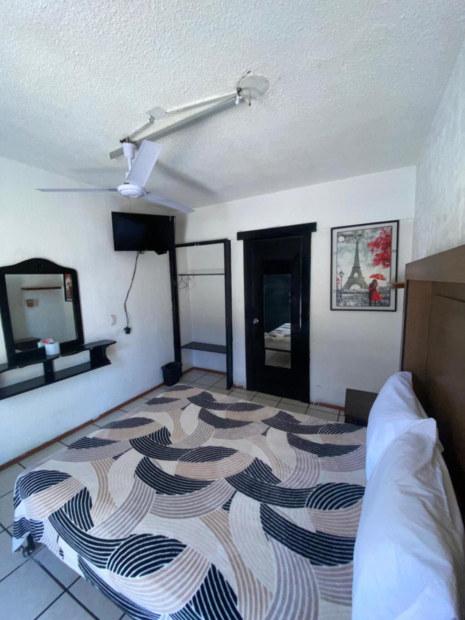 Hotel Puerto Vallarta سابوبان المظهر الخارجي الصورة